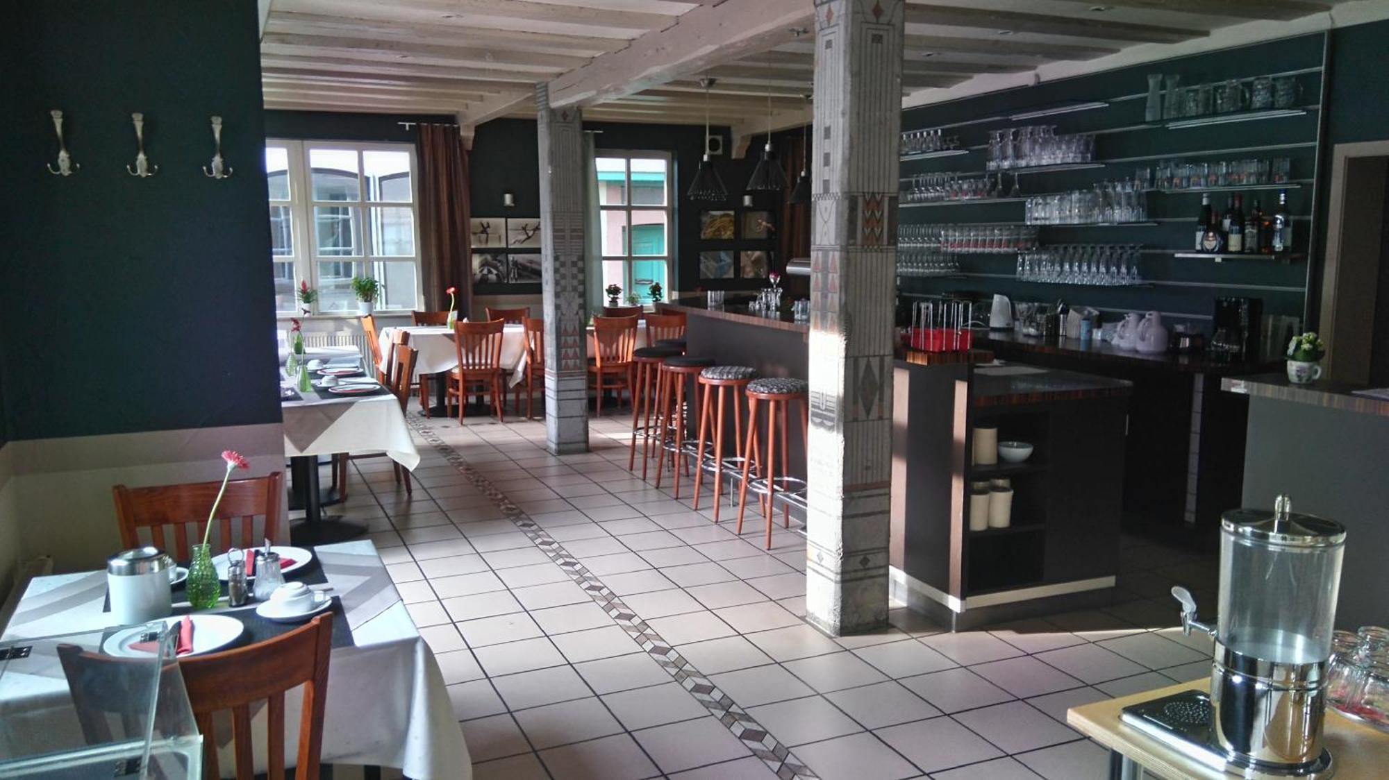 ורטהיים Hotel Loewensteiner Hof Haus Am Neuplatz מראה חיצוני תמונה