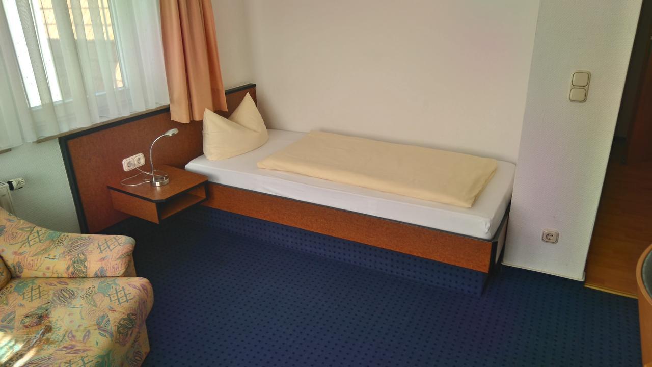 ורטהיים Hotel Loewensteiner Hof Haus Am Neuplatz מראה חיצוני תמונה