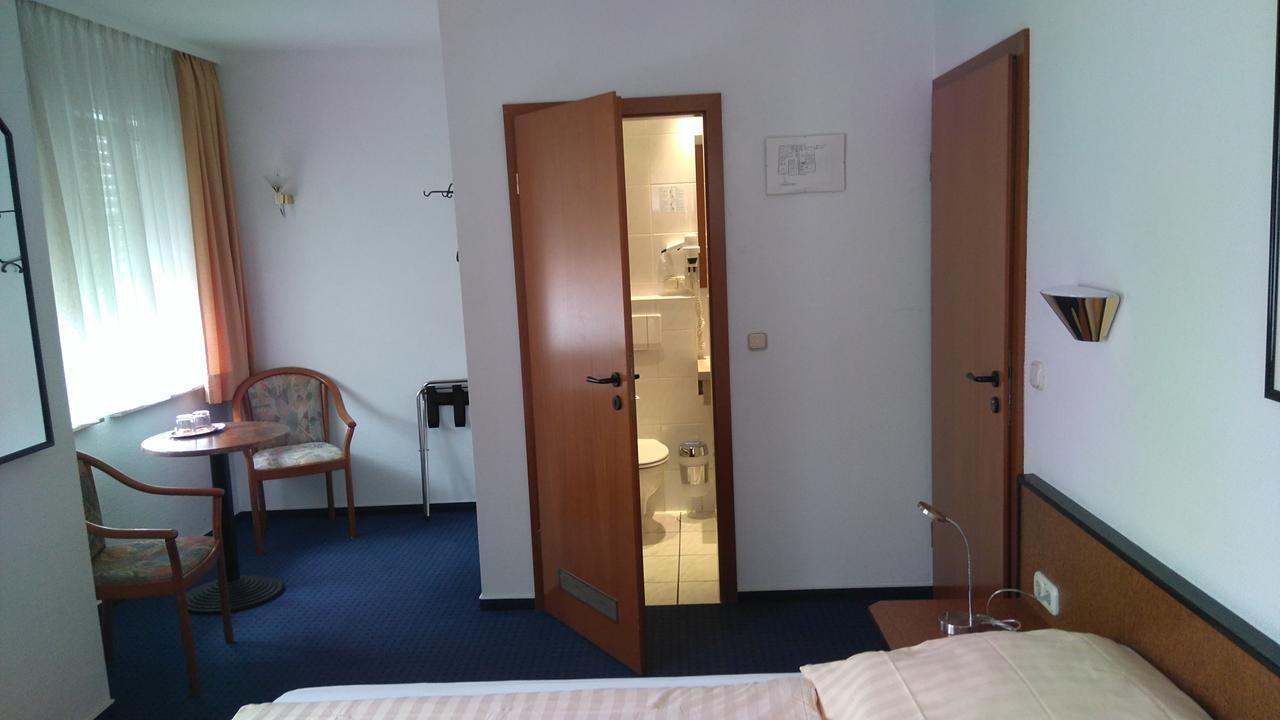 ורטהיים Hotel Loewensteiner Hof Haus Am Neuplatz מראה חיצוני תמונה